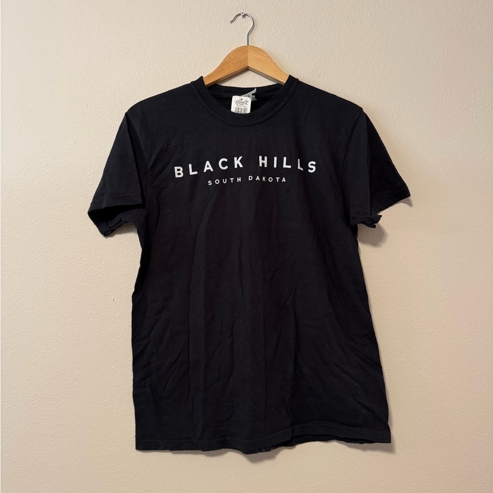 Comfort Colors Black Hills South Dakota Men's Black Tee